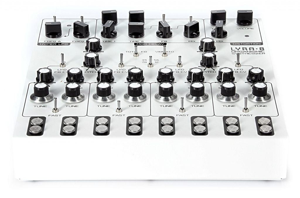 Lyra-8 White
