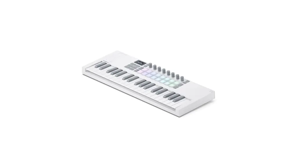 Novation_LKM37_White_Right_Top-low-res.webp