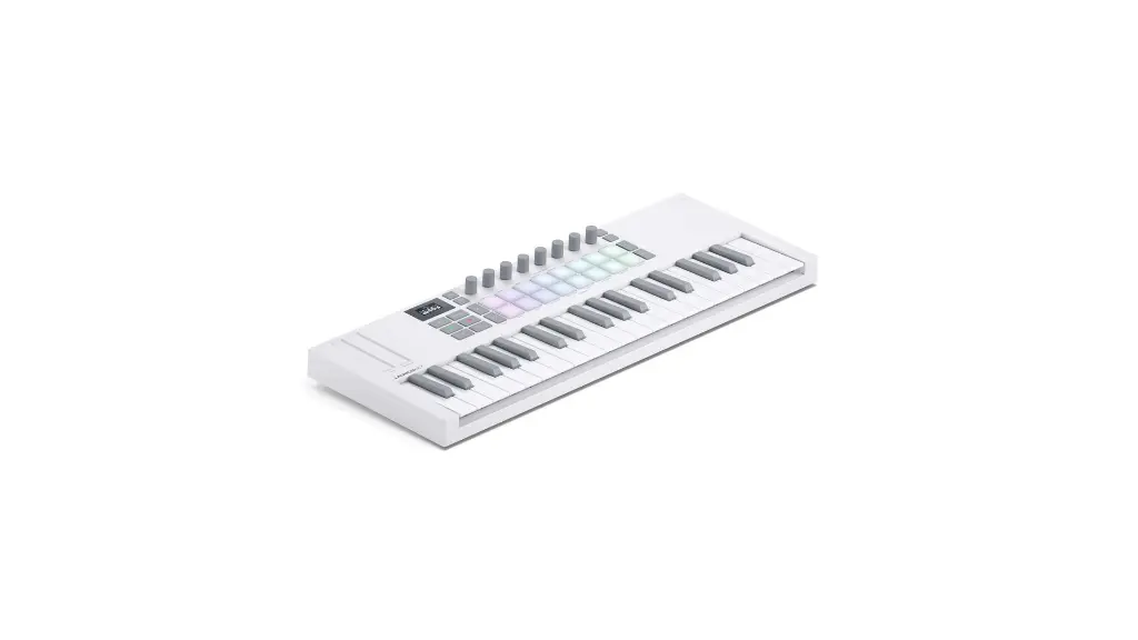 Novation_LKM37_White_Left_Top.webp