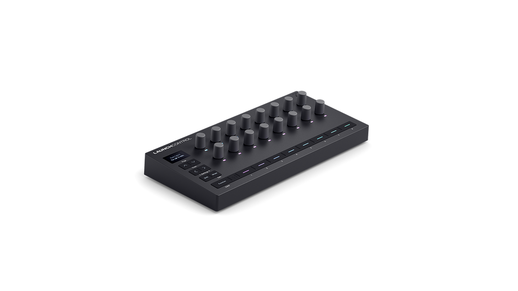 Novation_LC3_Angle_Left_LR.webp